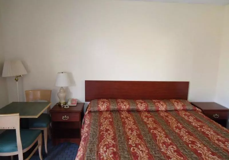 Отель Knights Inn Savanna Mcalester