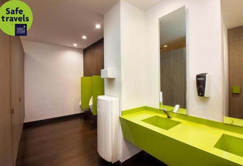 ホテル Mx Garibaldi