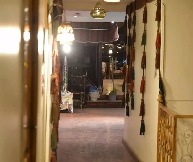 Nefertiti Hotel Luxor