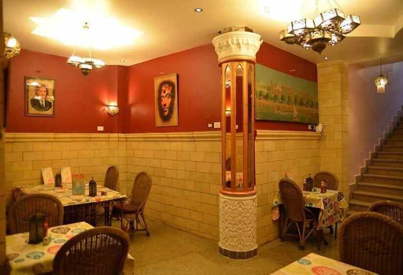 Nefertiti Hotel Luxor