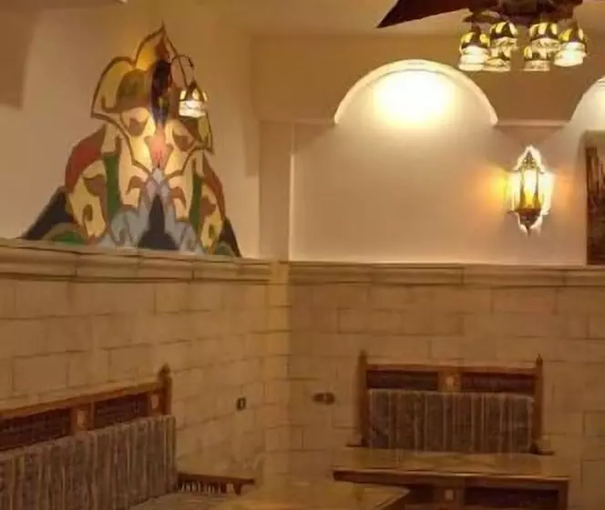 Nefertiti Hotel Luxor