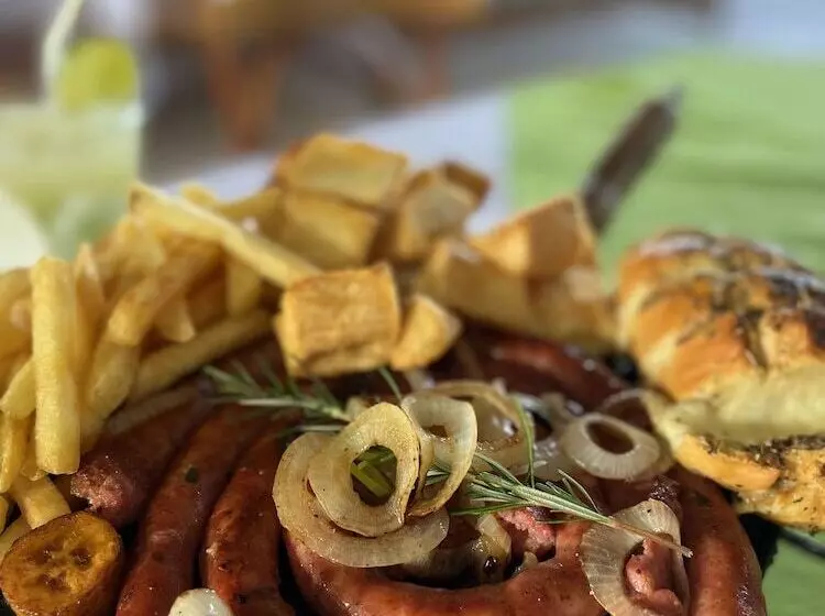 ホテル Pousada Timoneiro