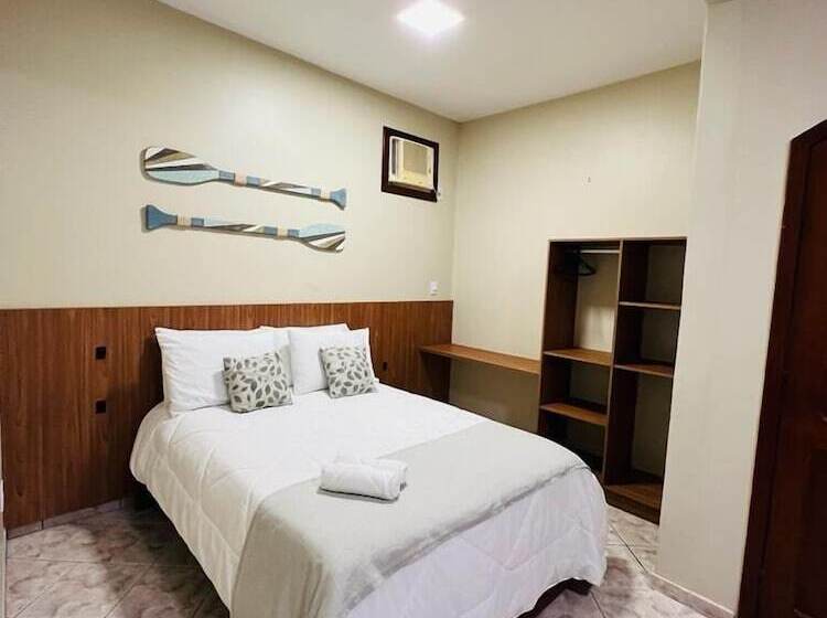 ホテル Pousada Timoneiro