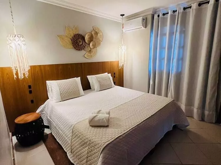 ホテル Pousada Timoneiro