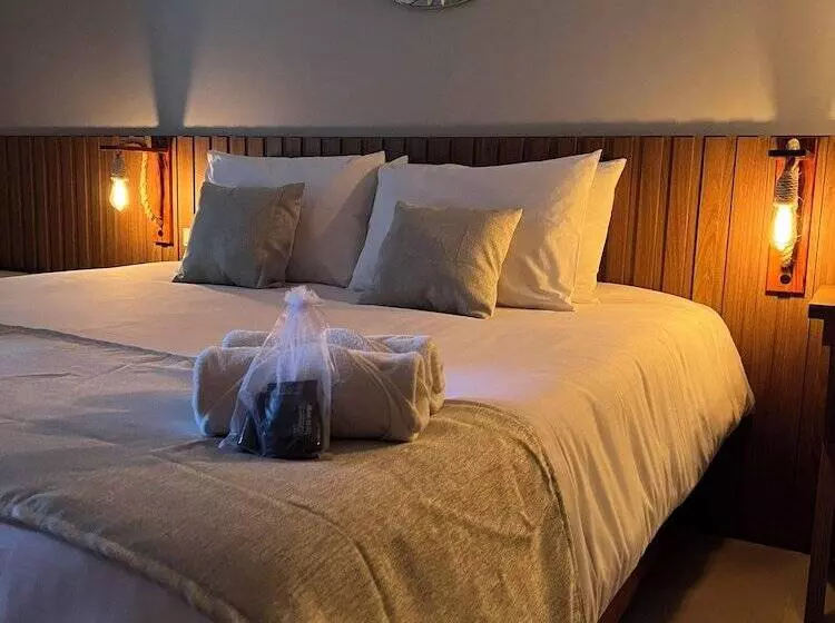 ホテル Pousada Timoneiro