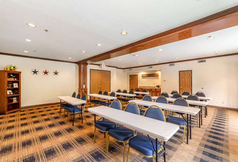 Hotel Quality Inn & Suites