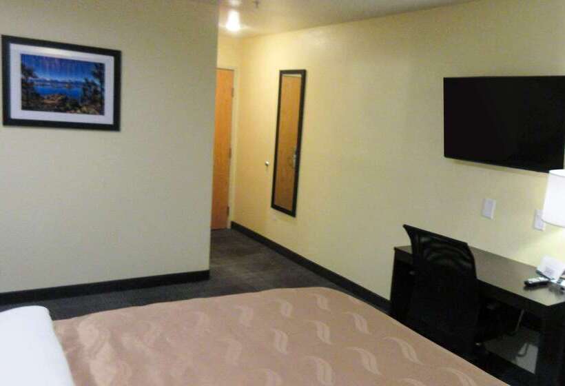 فندق Quality Inn & Suites Near Nas Fallon