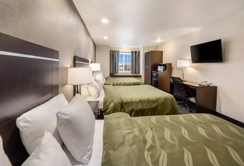 فندق Quality Inn & Suites Near Nas Fallon