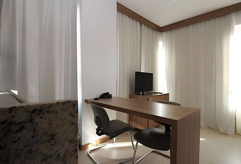 هتل Saint Moritz Hplus Express