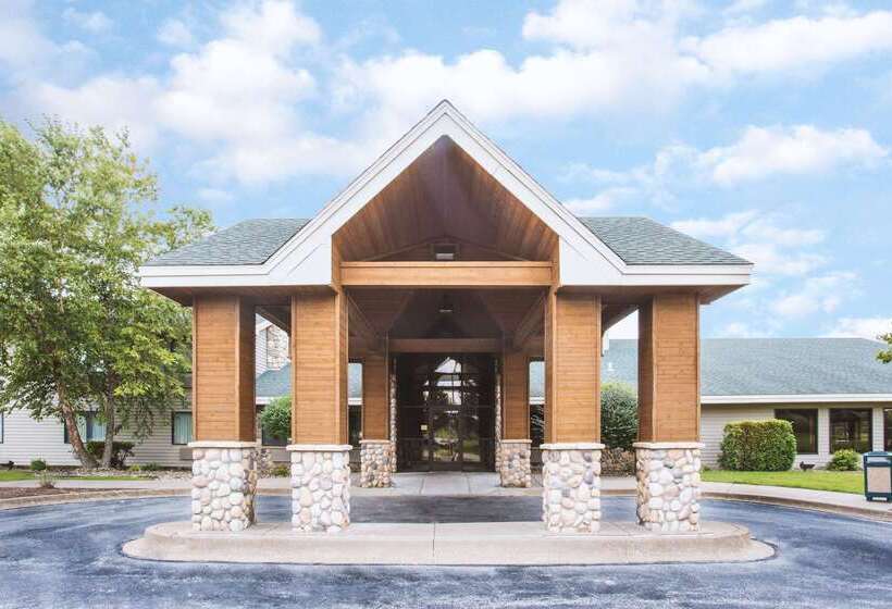 فندق Super 8 By Wyndham Davenport