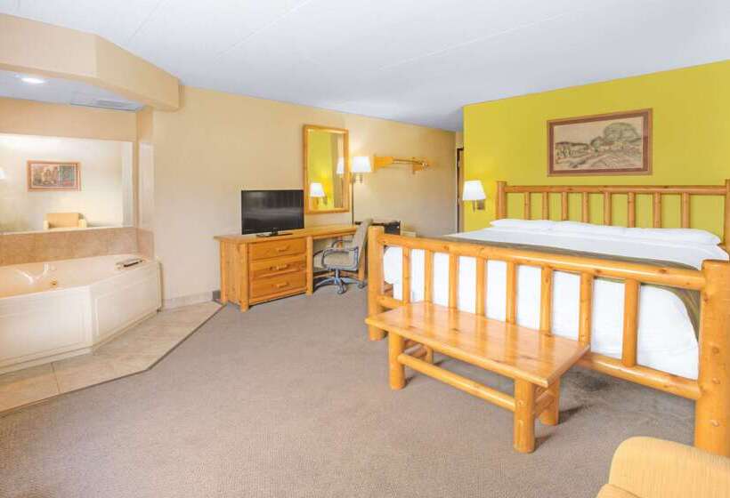 فندق Super 8 By Wyndham Davenport