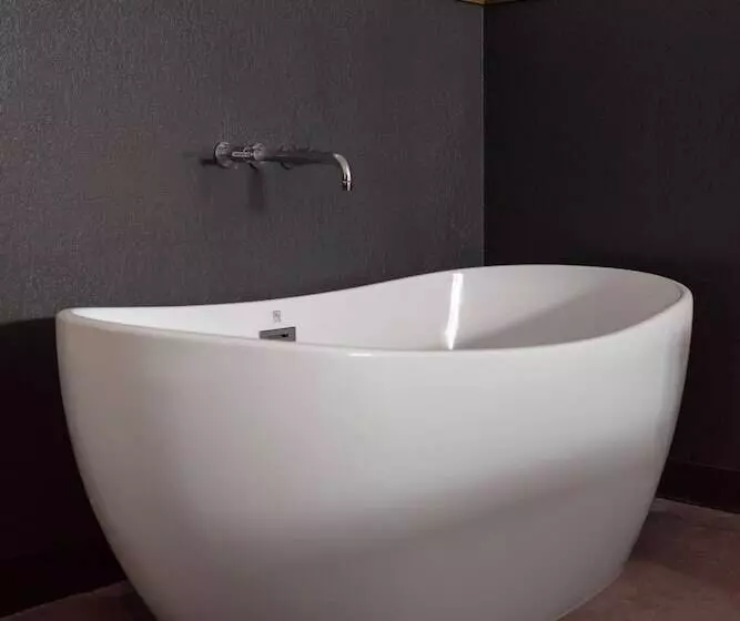 酒店 The Ozarker Lodge