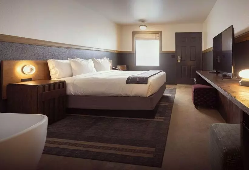 酒店 The Ozarker Lodge