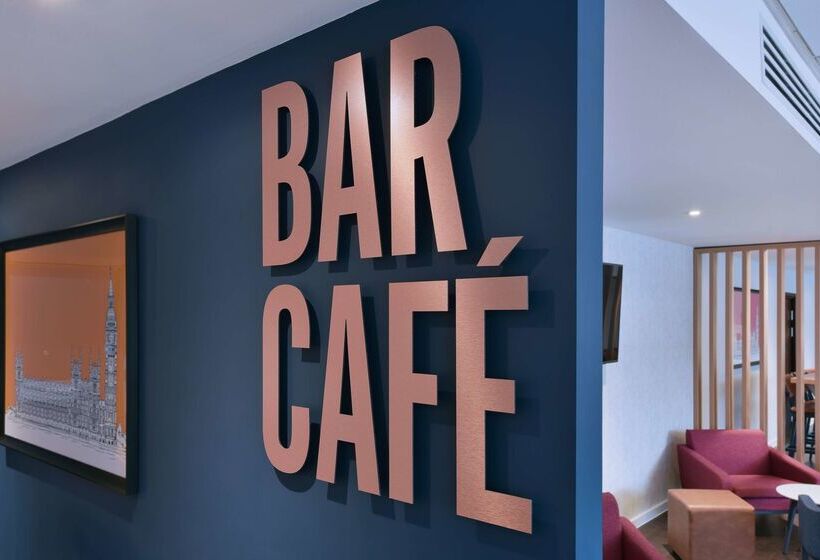 酒店 Travelodge London Stratford