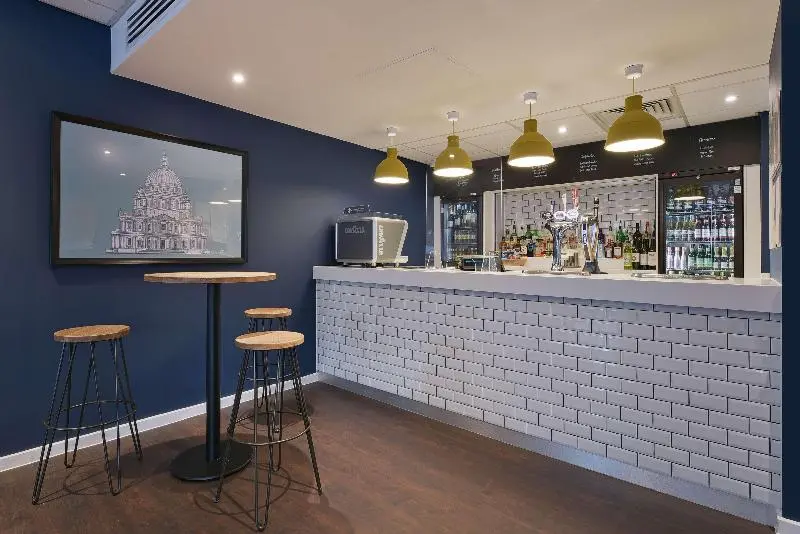 Hotelli Travelodge London Stratford