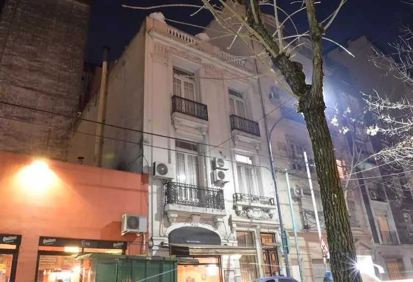 هتل Voyage Recoleta Hostel