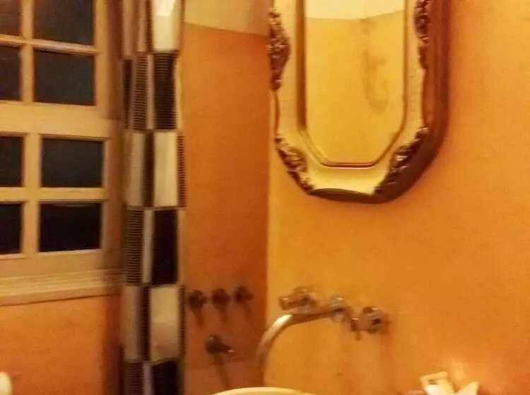 هتل Voyage Recoleta Hostel