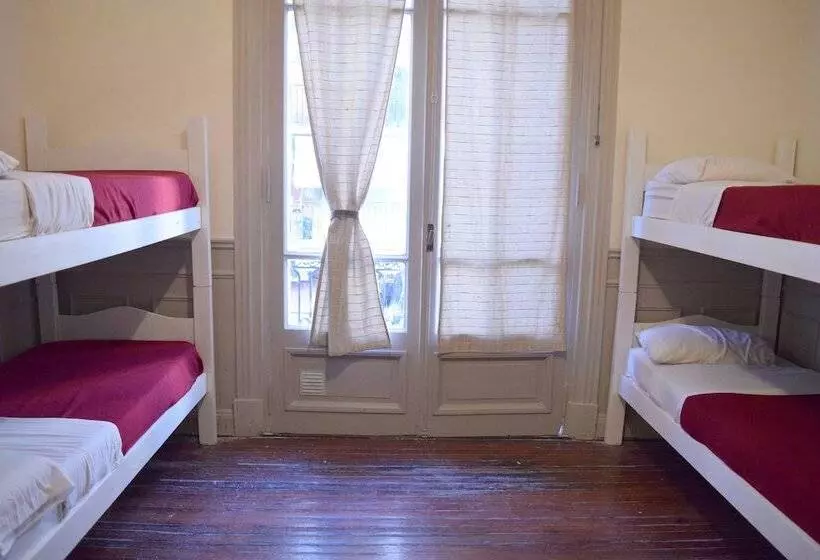 هتل Voyage Recoleta Hostel