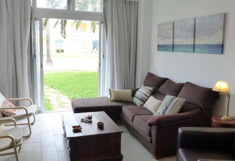 Apartamentos Royal Playa