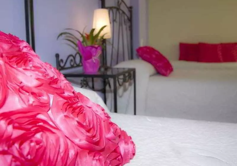 Hostel La Fonda Benissa, Grupo Terra De Mar, Alojamientos Con Encanto