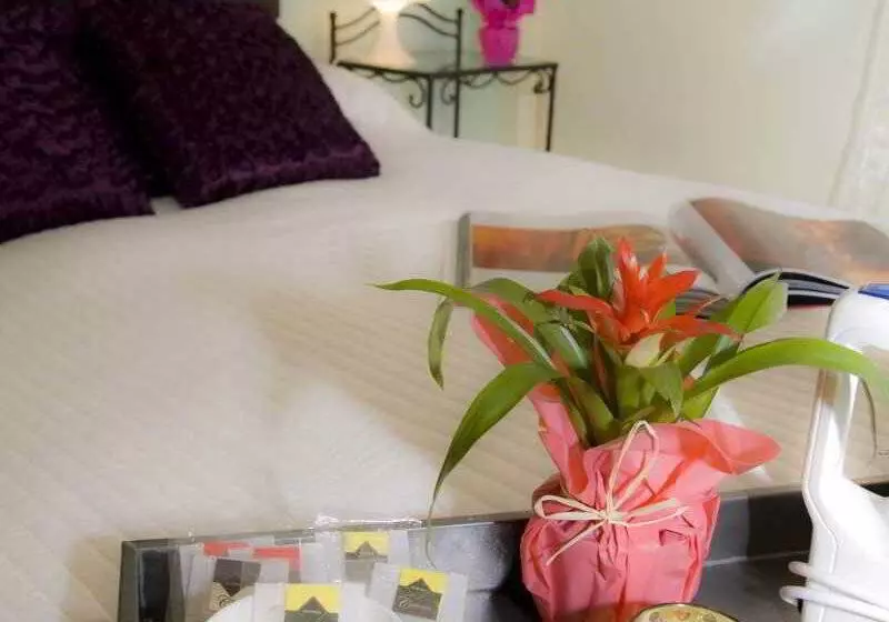 Hostel La Fonda Benissa, Grupo Terra De Mar, Alojamientos Con Encanto