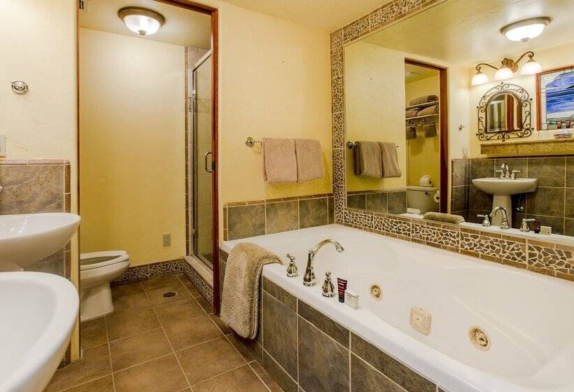 ホテル Avila La Fonda