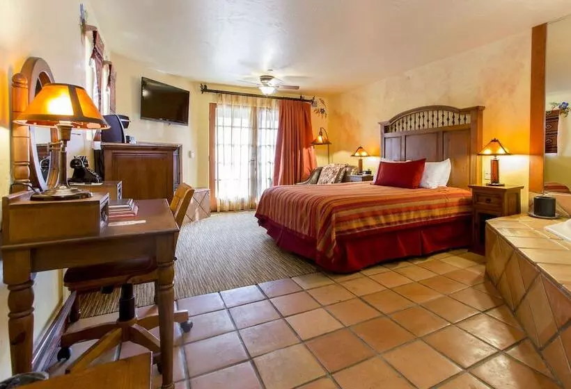 호텔 Avila La Fonda