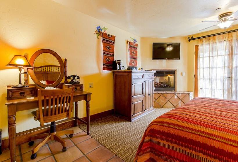 ホテル Avila La Fonda