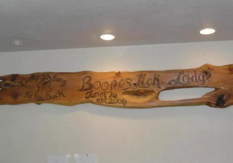 Отель Booneslick Lodge  Jane