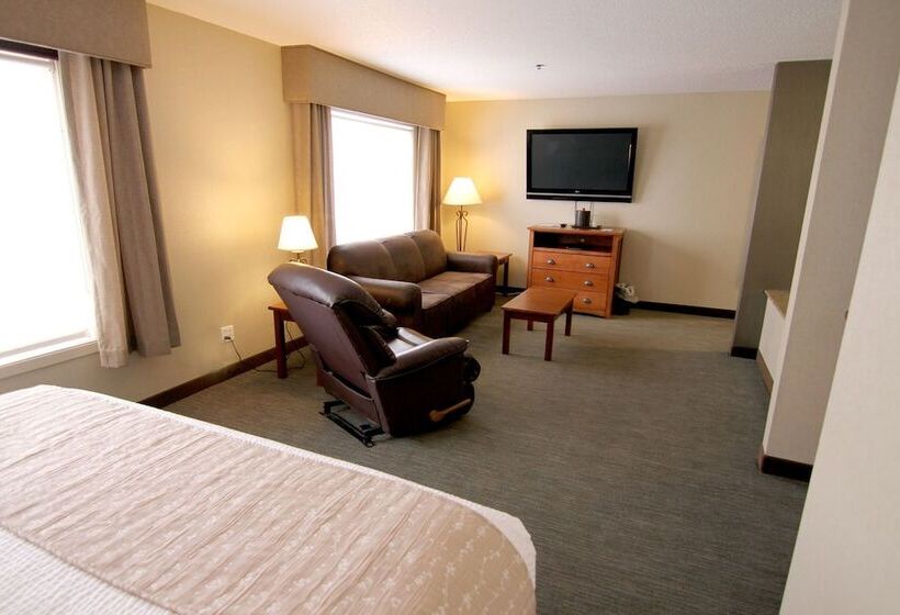 هتل C'mon Inn & Suites Fargo