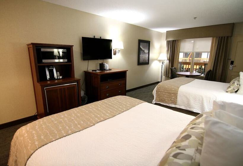 هتل C'mon Inn & Suites Fargo