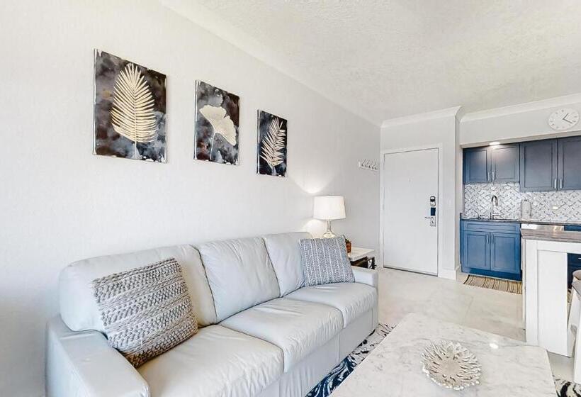 Отель Coconut Palms Beach Resort Ii 4512