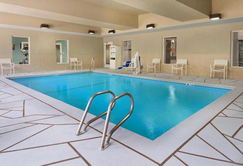 فندق Country Inn & Suites By Radisson, Brunswick I95, Ga