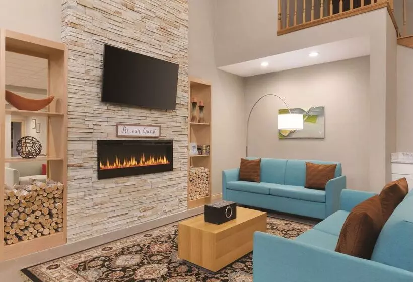 فندق Country Inn & Suites By Radisson Fairborn South Oh