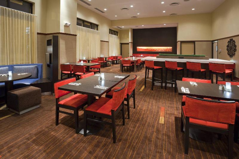 ホテル Courtyard Rochester Mayo Clinic Area/saint Marys