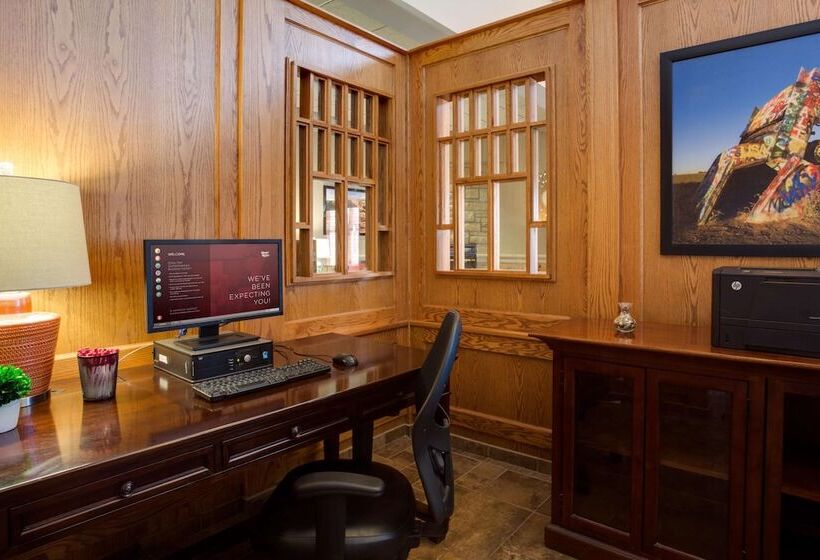 Отель Drury Inn & Suites Amarillo