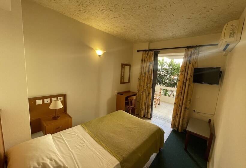 בית מלון כפרי Flisvos