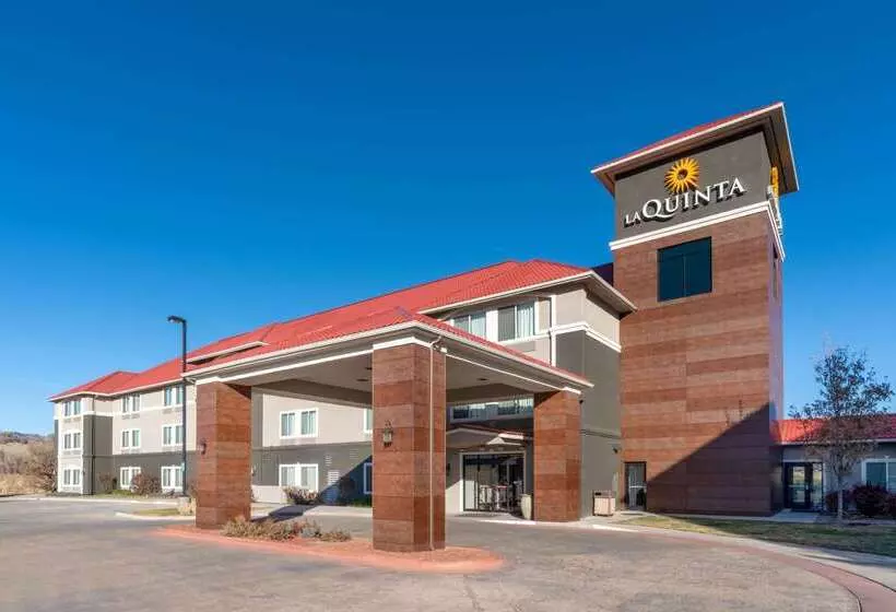 Отель La Quinta By Wyndham Rifle