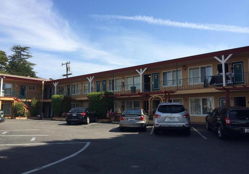 호텔 Oasis Inn And Suites