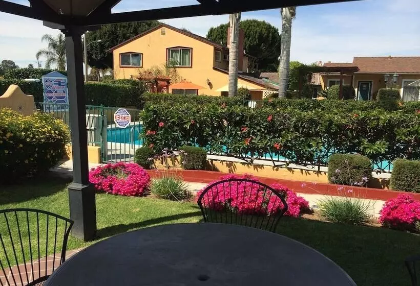 酒店 Oasis Inn And Suites