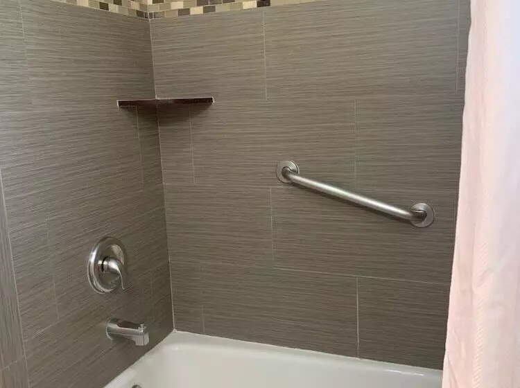 酒店 Oasis Inn And Suites