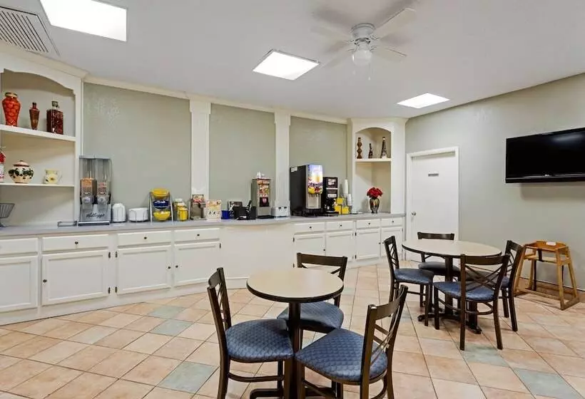 ホテル Southern Inn