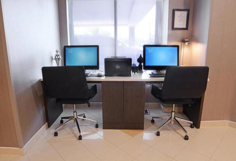 فندق Springhill Suites Dulles Airport