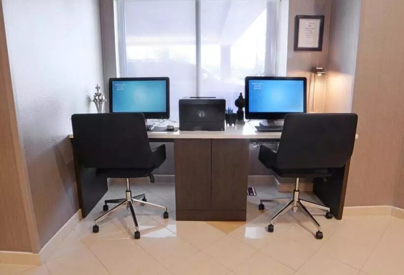 فندق Springhill Suites Dulles Airport