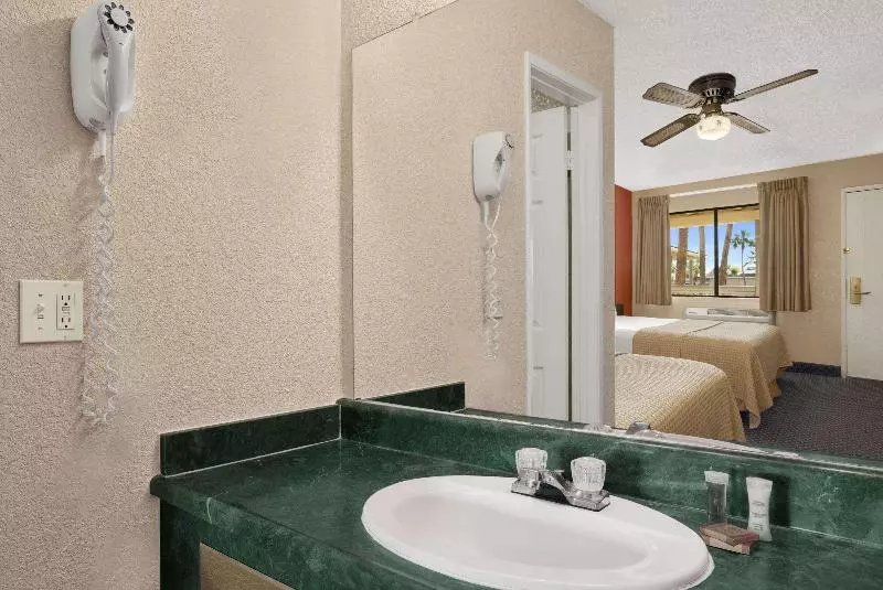 酒店 Super 8 By Wyndham El Centro