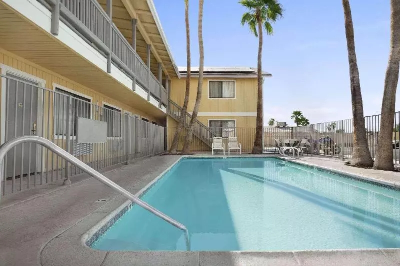 酒店 Super 8 By Wyndham El Centro