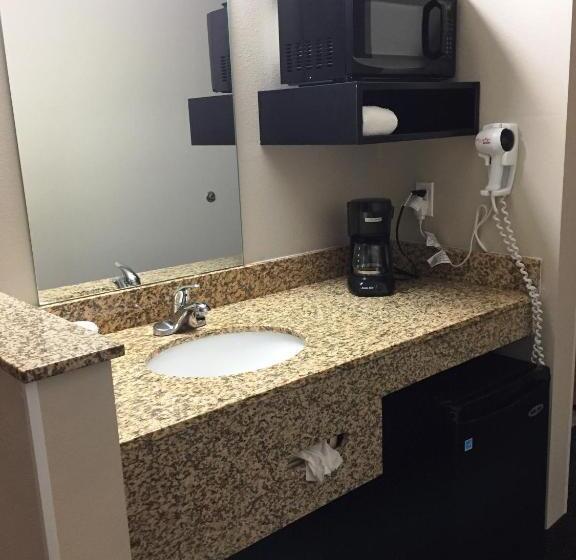 בית מלון כפרי Travelodge By Wyndham North Platte