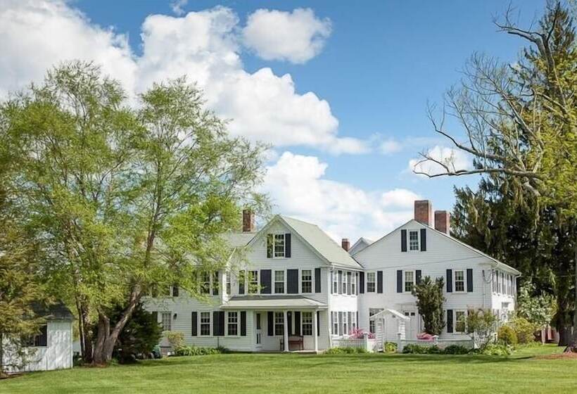 בית מלון כפרי Warren Conference Center And Inn