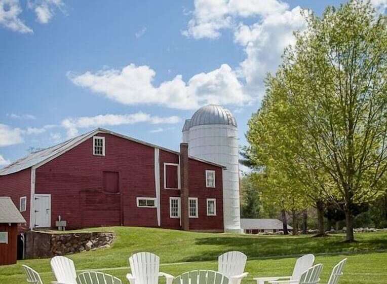 בית מלון כפרי Warren Conference Center And Inn