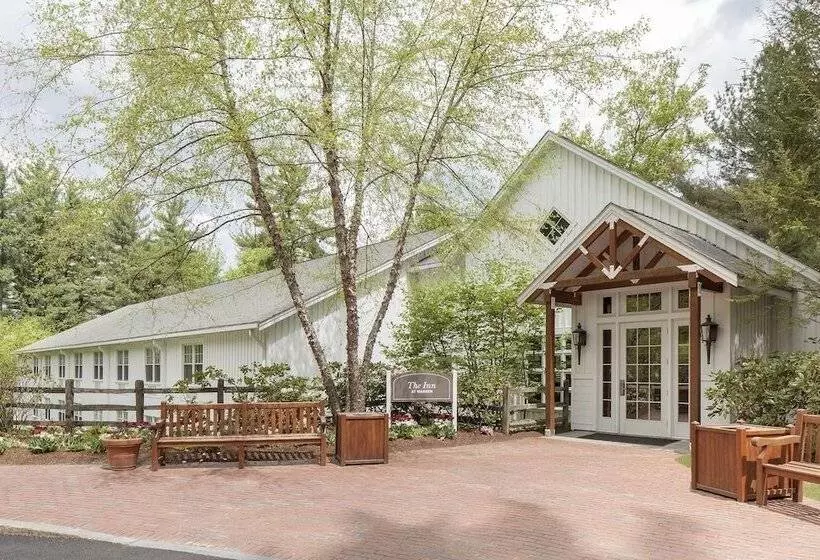 호텔 Warren Conference Center And Inn